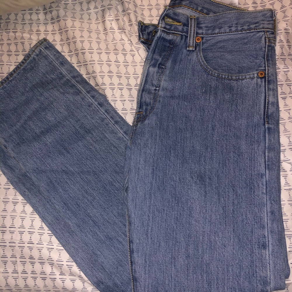 Levi jeans